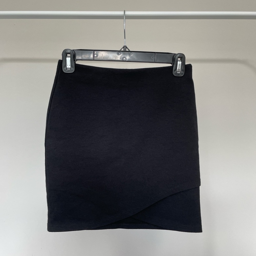Aritzia Talula Mini Skirt